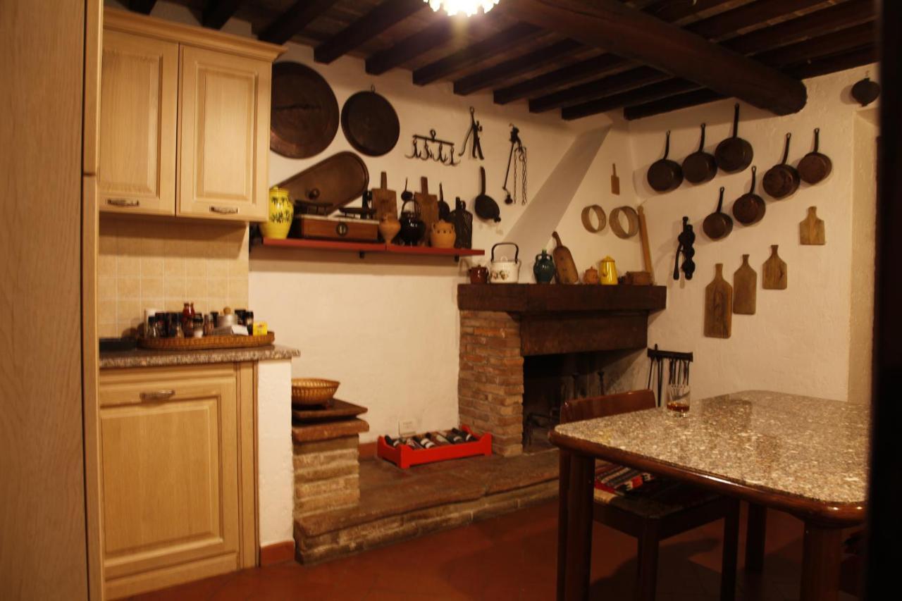 Sassi Bianchi Guest House Sensano Exterior photo