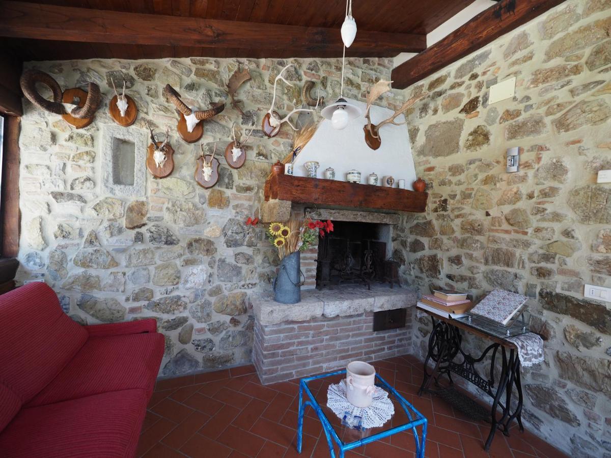 Sassi Bianchi Guest House Sensano Exterior photo
